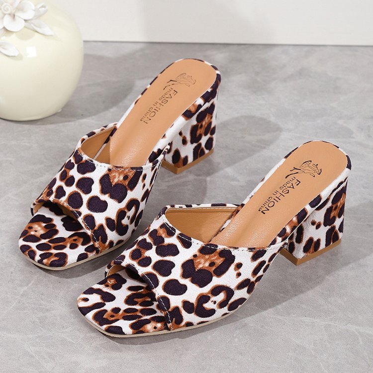 Plus Size High Heel Slippers Women's Square Toe Chunky Heel Leopard Sandals
